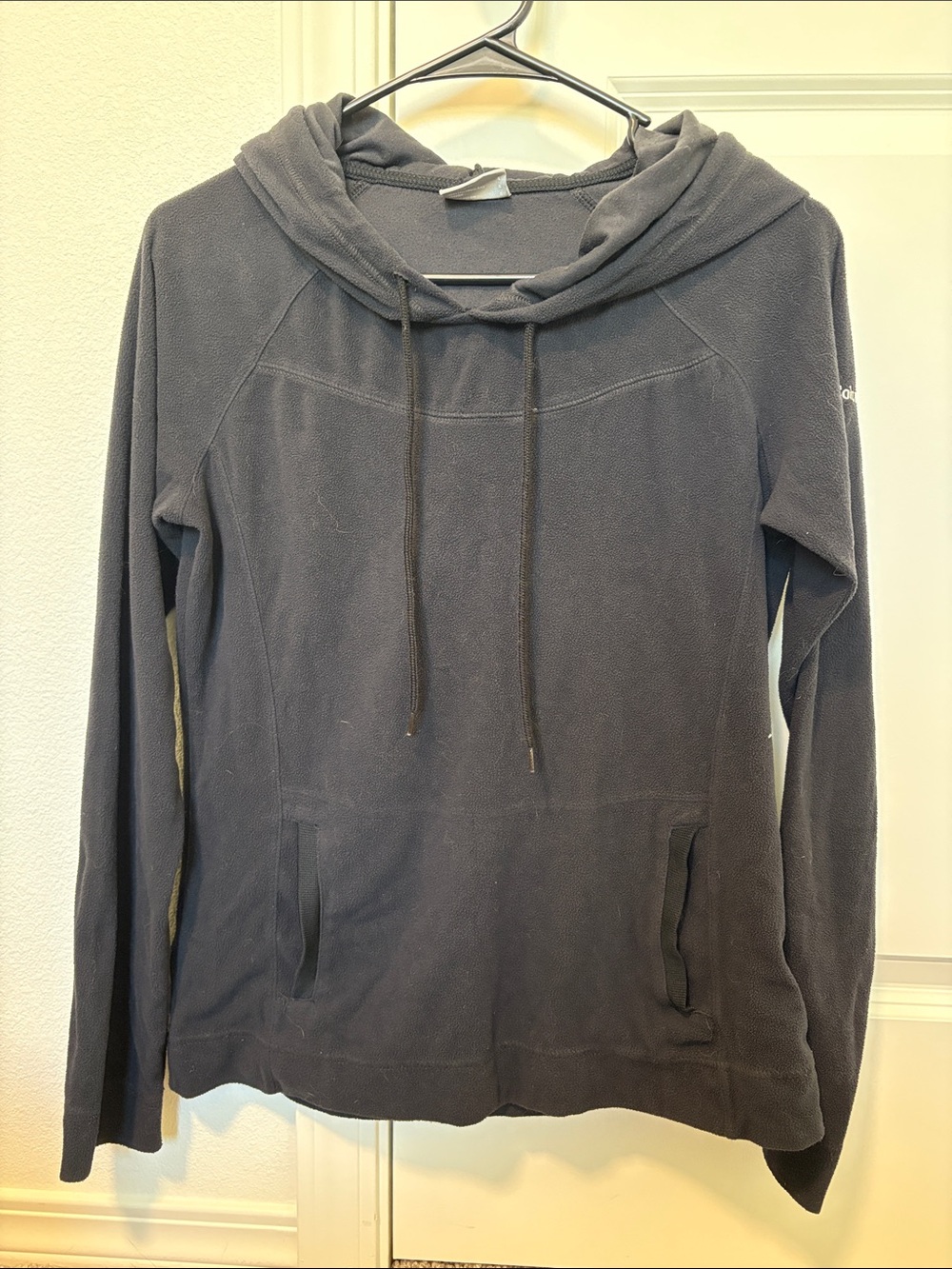 Columbia Black Cozy Hooded Pullover Sweater